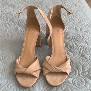 H&M beige chunky heels!